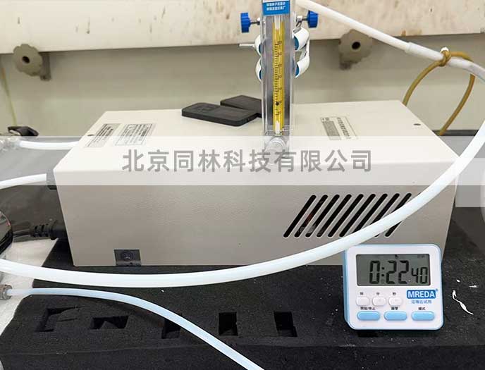 臭氧在 AZO（铝掺杂氧化锌）薄膜高可控性生长中的